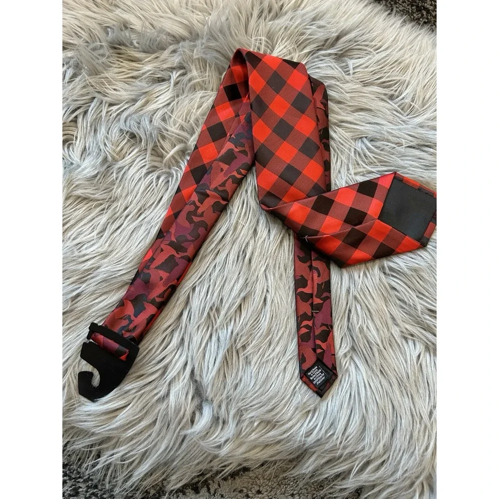 Duck Dynasty Tie Red Plaid Camouflage Duck Camo Polyester Necktie Televison Show